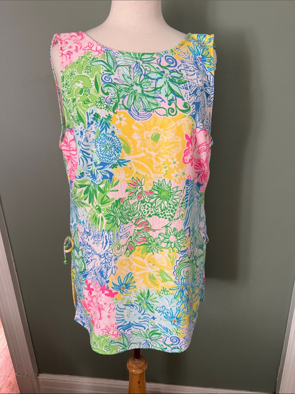 Lilly Pulitzer Vibrant Floral Sleeveless Tunic in Pink, Yellow, Green, Blue